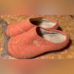 Keen Felted Clogs